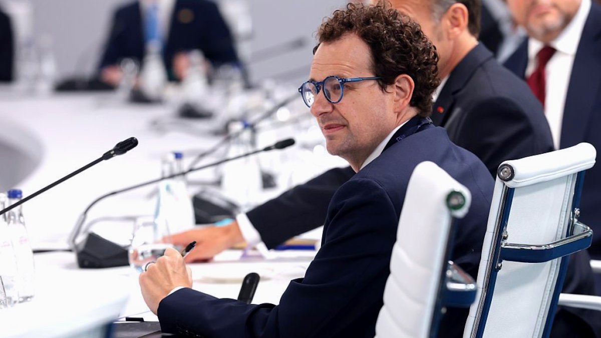 Anthropic pitches AI safety bill that may block a model if 50+ people could be killed