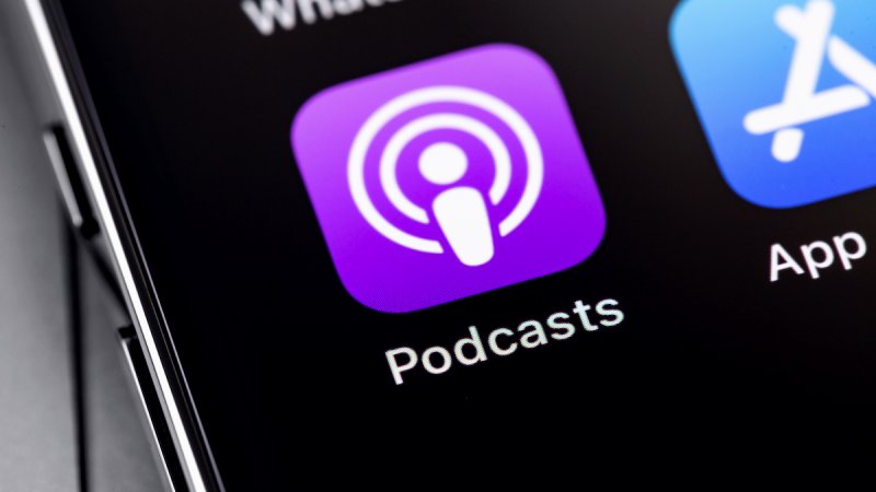 Apple discloses deal to hire team and license tech from personalized podcast startup Huxe
